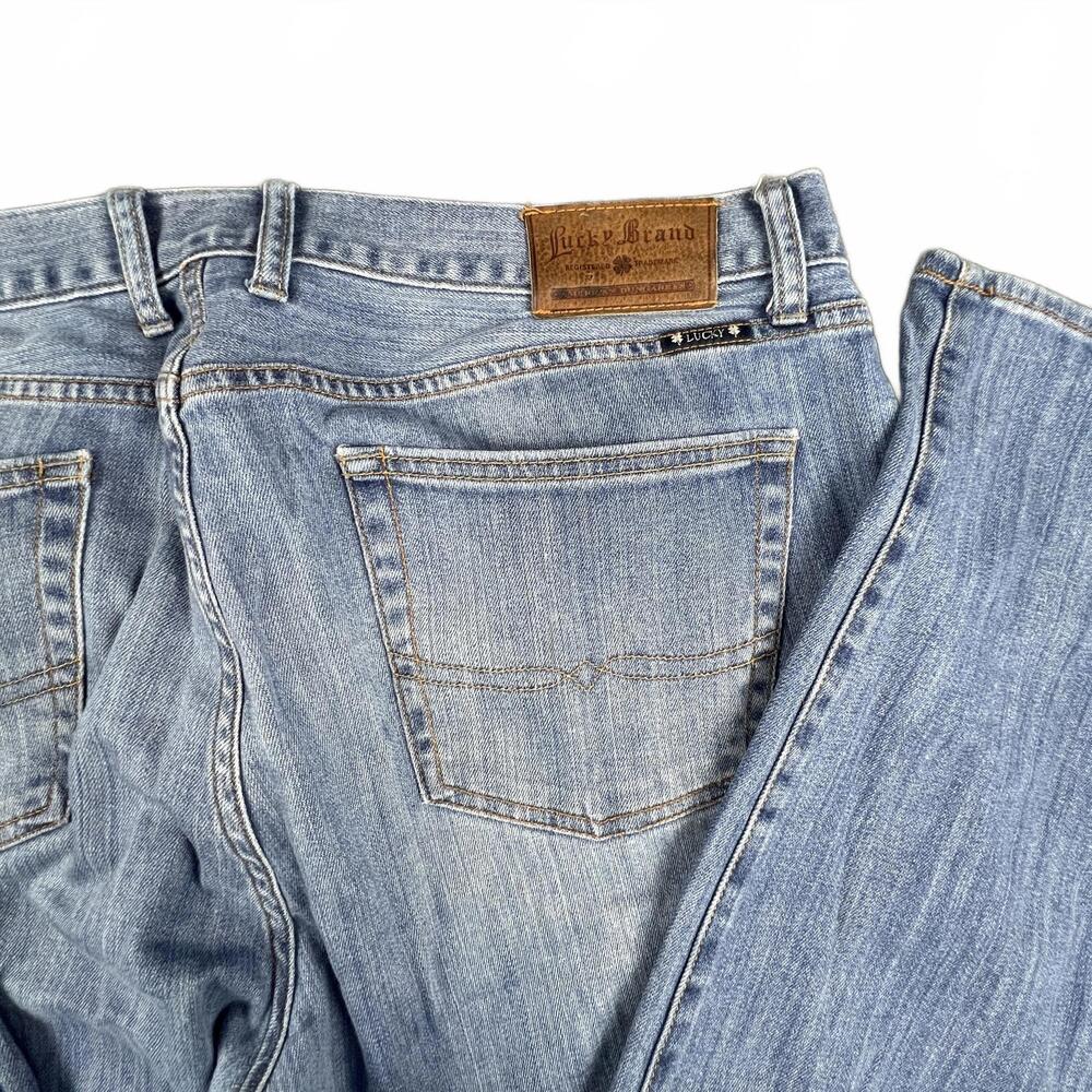 Lucky Brand 361 Vintage Straight Jeans 38x32 Light Wash-Excellent Condition